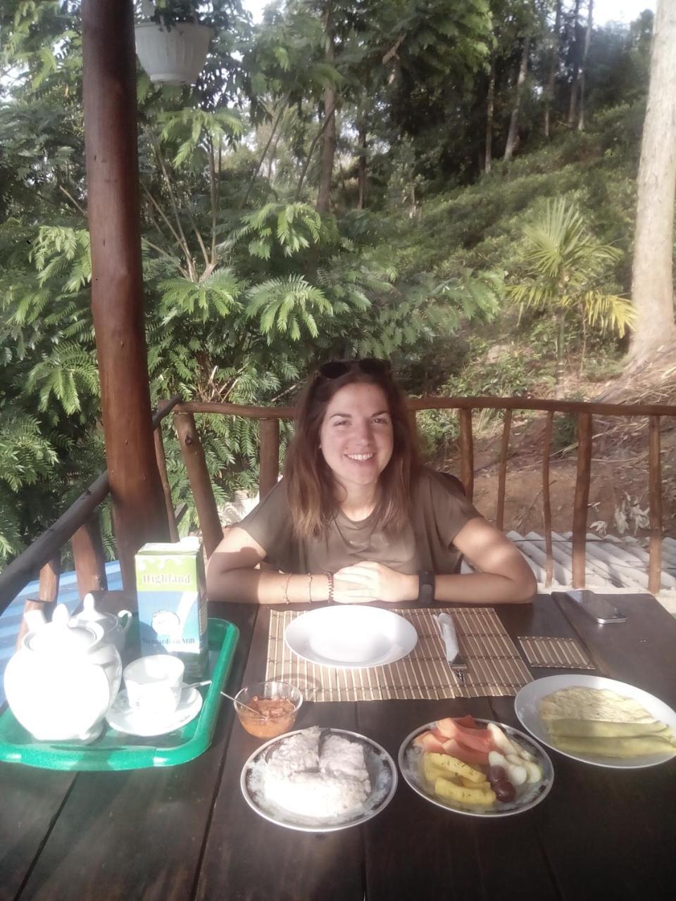 Apurvi Homestay Ella Luaran gambar